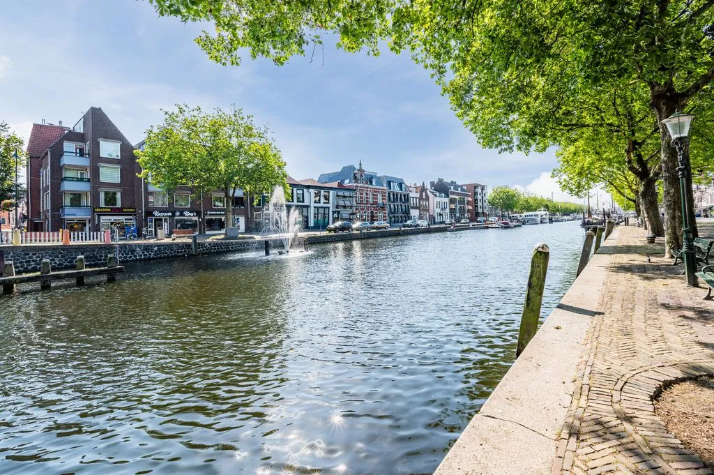Maisonette with Garden Access in Vlaardingen