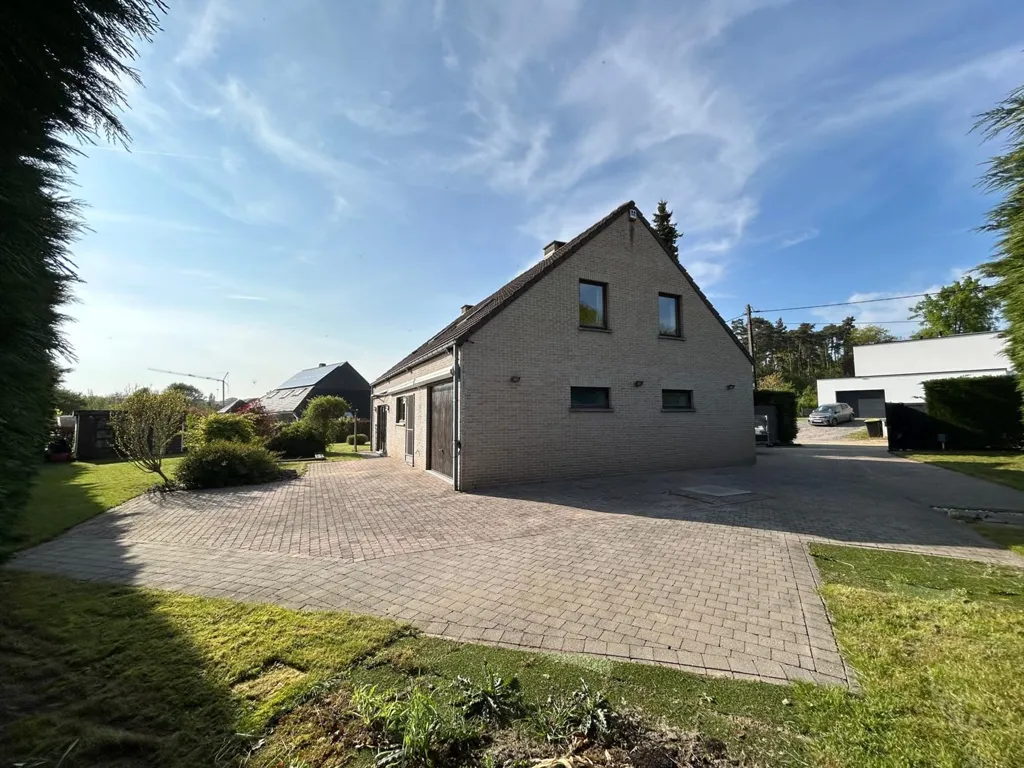 Exterior - Spacious House with Garden in Oud-Heverlee