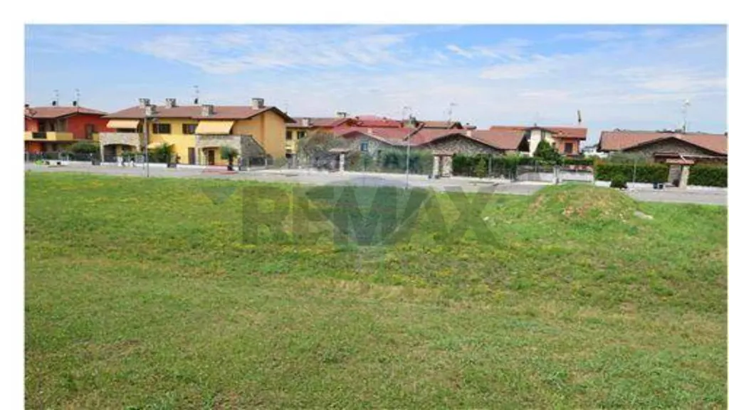 Giardino - Buildable Plot in Residential Area, Bolgare