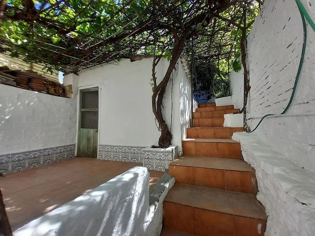Pièces - Terraced House with Patio in Martos
