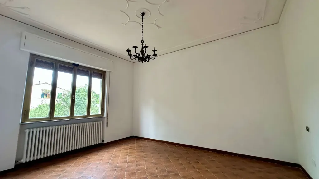 Toad - Villa with Garden in Capannori