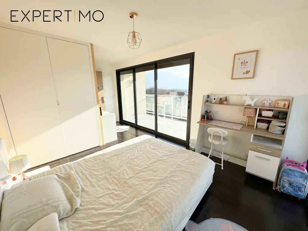 Camere da letto - Architectural Villa with Pool in Saint-Jean-de-Moirans