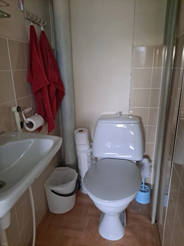 Salles de bain - Detached House with Balcony in Popular Area