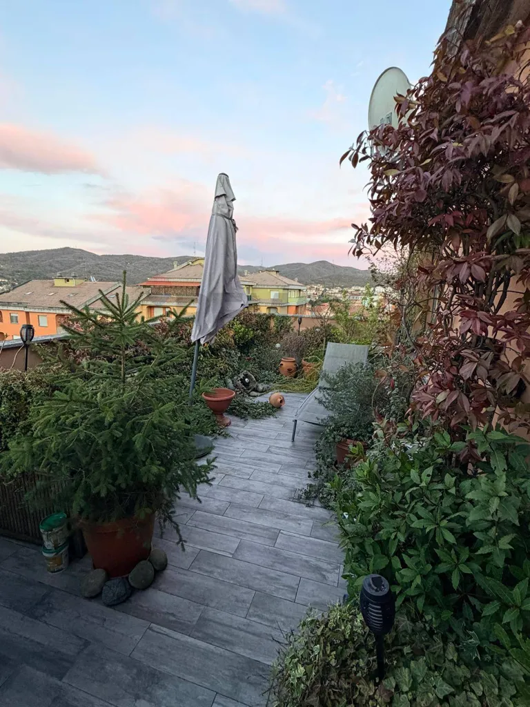 Terrasse - Spacious Apartment with Terrace in Cairo Montenotte