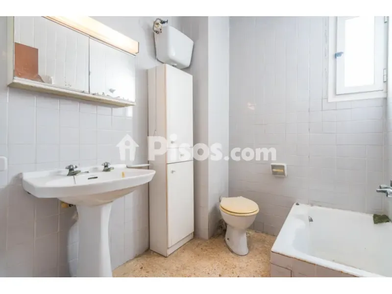 Salles de bain - Apartment with Balcony in Xirivella