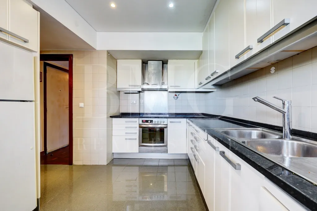 Cuisine - Luxury Flat with Terrace in Telheiras, Lisbon