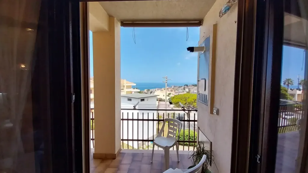 Rõdu - Panoramic Apartment with Sea View in Belvedere Marittimo