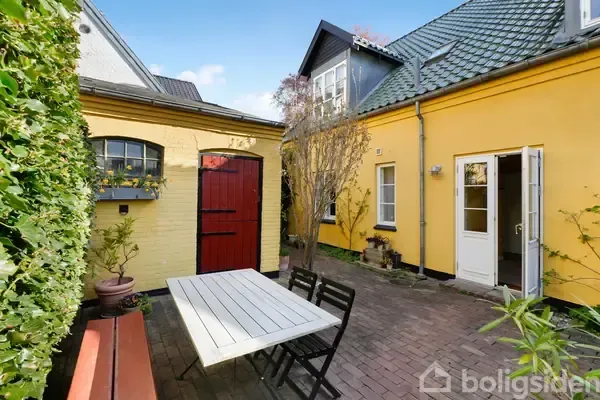 courtyard