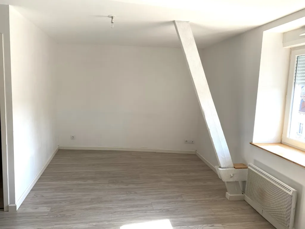 Toad - 2-Bedroom Flat in Marquise City Centre