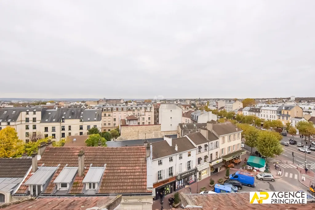 Balcon - Duplex avec Vue sur le Parc à Maisons-Laffitte