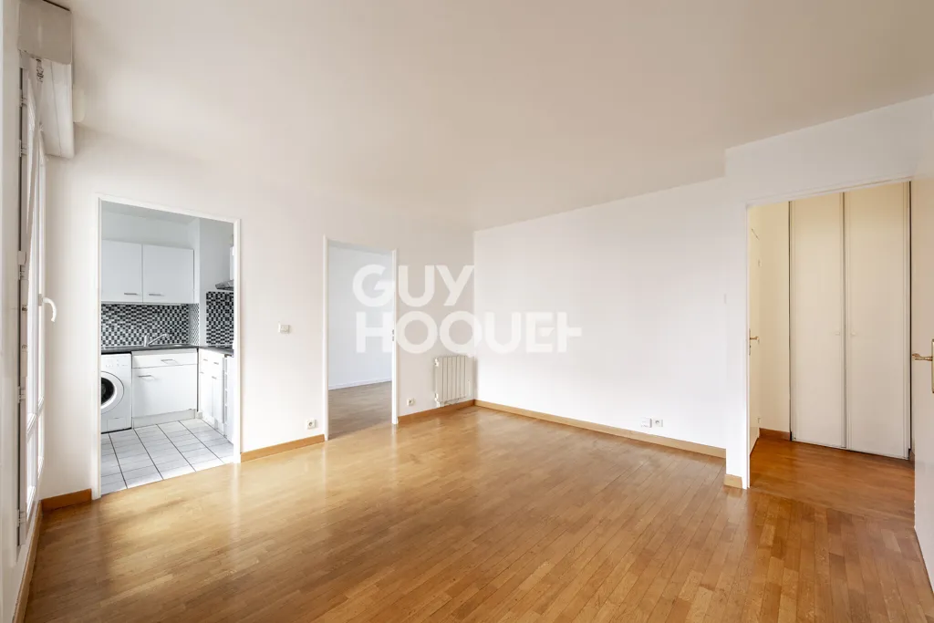 Elutuba - City Centre Flat with Balcony in Paris