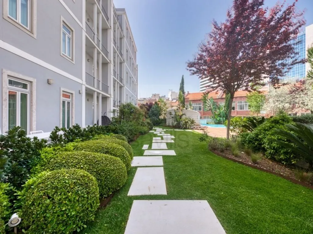 Aed - Luxury Flat with Pool in Duque de Loule, Lisbon