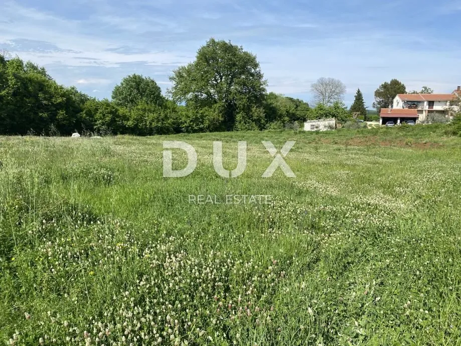 Jardin - Construction Land with Ruins in Barbana, Istra