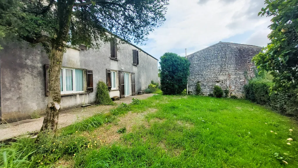 Jardin - Maison Charentaise à Saint-Vaize