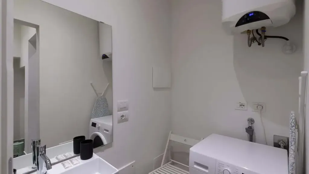Salles de bain - Modernised Studio in Central Florence