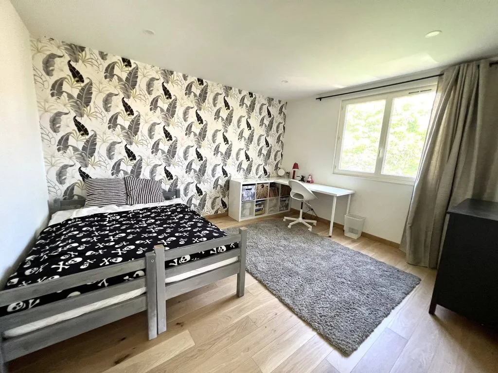 Chambres - Villa Luxueuse avec Barbecue à Juan-Les-Pins