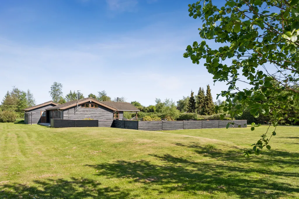 Aed - Vacation House with Pool near Hals