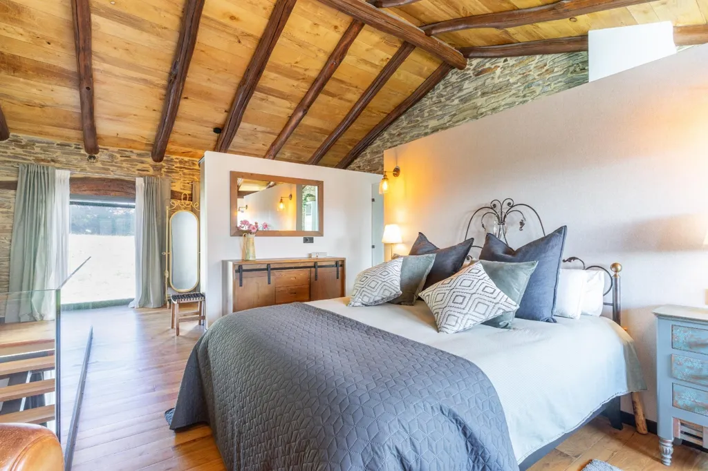 Chambres - Restored Chalet with River Walk Access in Lugo
