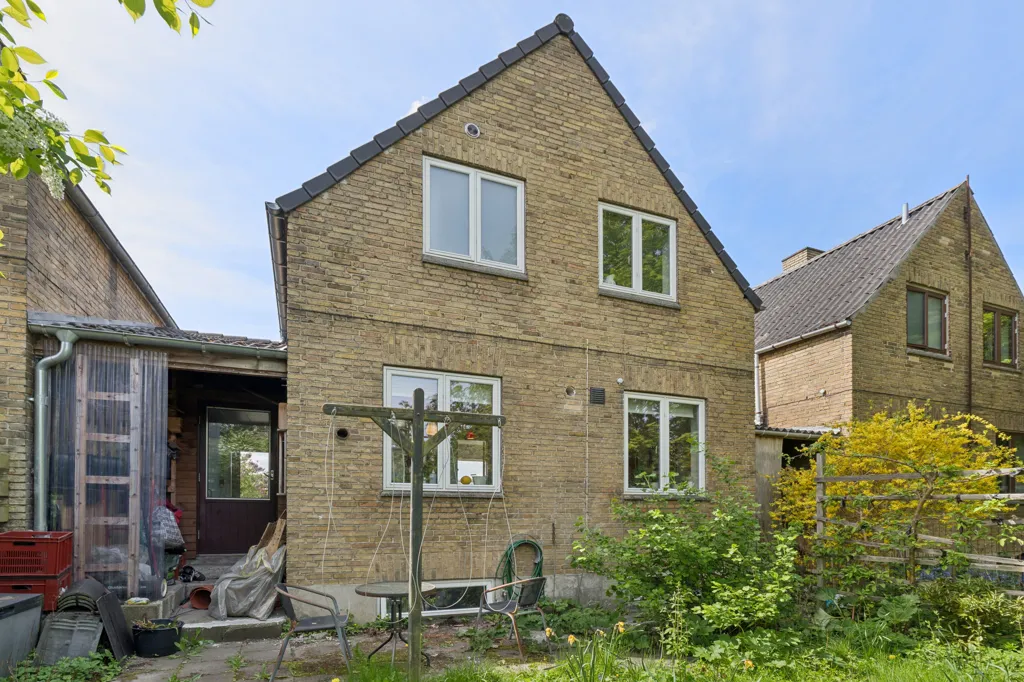Aed - Terraced House with Garden in Vanløse