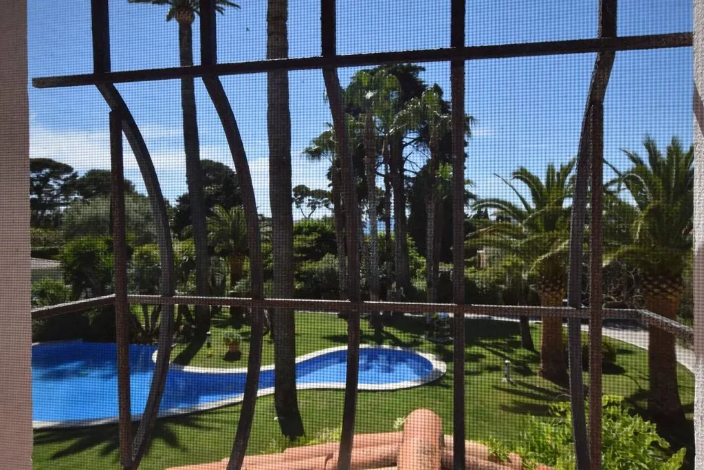 Rõdu - Luxury Villa with Pool in Antibes