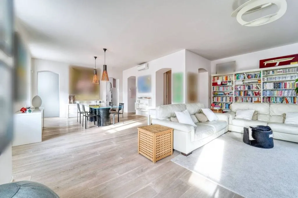 Séjour - Luxury Apartment with Triple Exposure in Milan