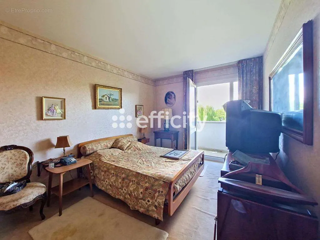 Magamistoad - Apartment with Balcony and Terrace in Eaubonne