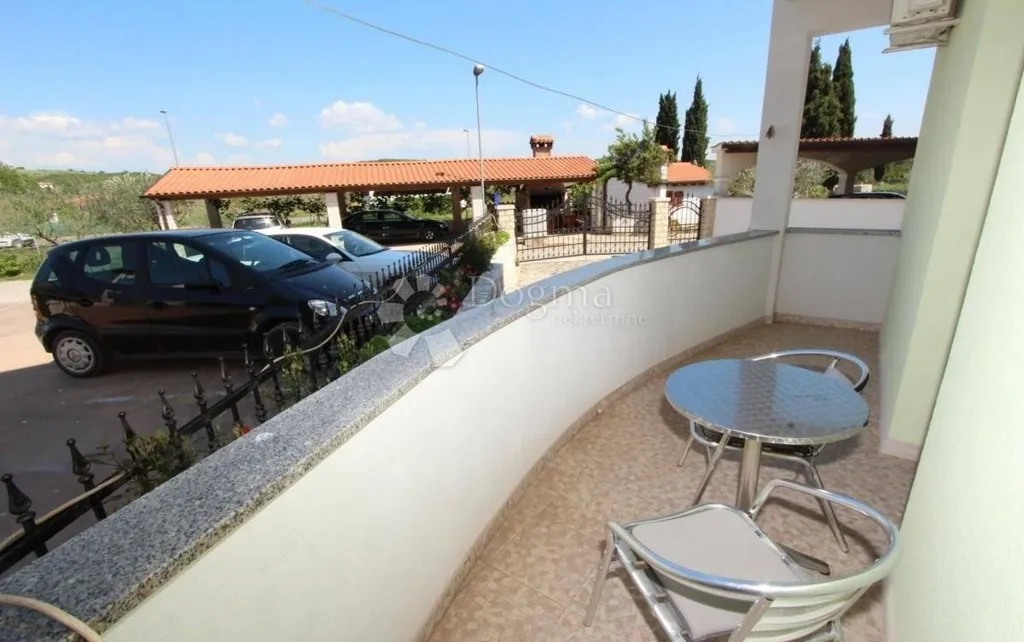 Balcone - Villa with 6 Apartments in Rovinj
