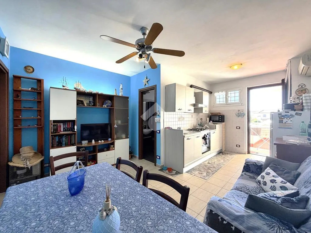 Salle à manger - Rustic 3-Bedroom Apartment Near Beach in Ardea
