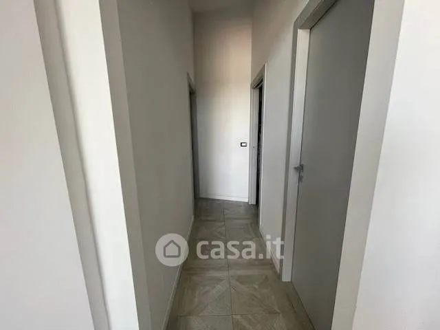 Entrée - Restored Loft with Office Use in Modena Est