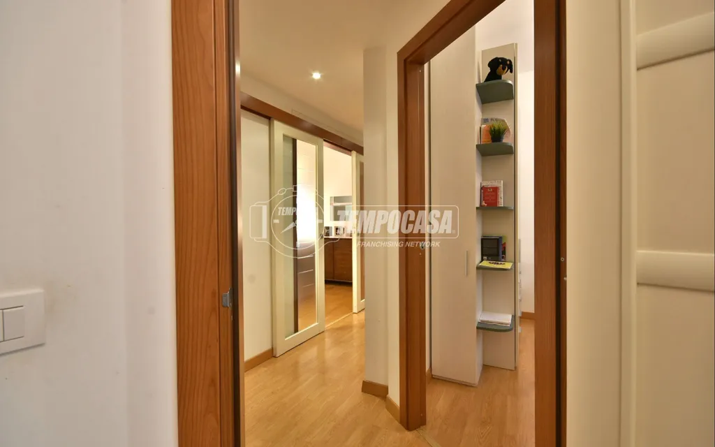 Entrée - Restored Apartment with Double Garage in Osimo