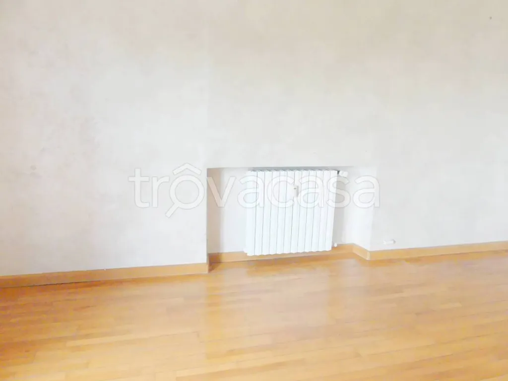 Toad - Apartment with Balcony in Vercelli Centre