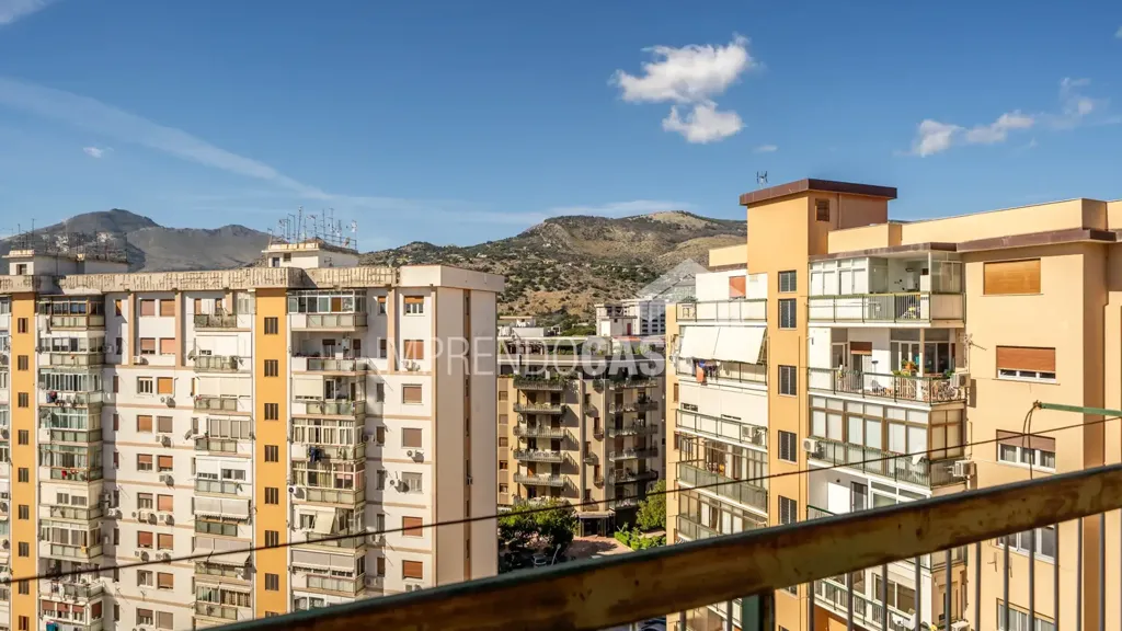 Balcon - Panoramic Penthouse with Terrace in Palermo
