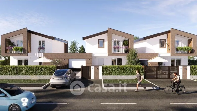 Villa with Private Garden in Misinto