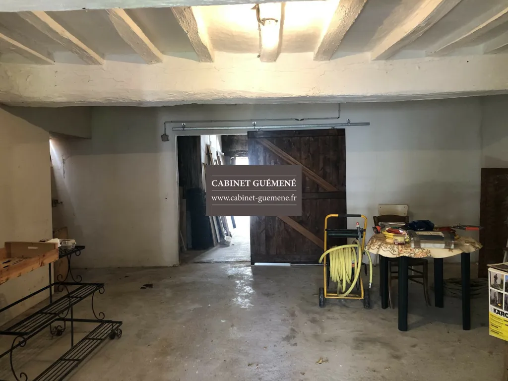 Garage - Maison de Caractère avec Jardin à Vieillevigne