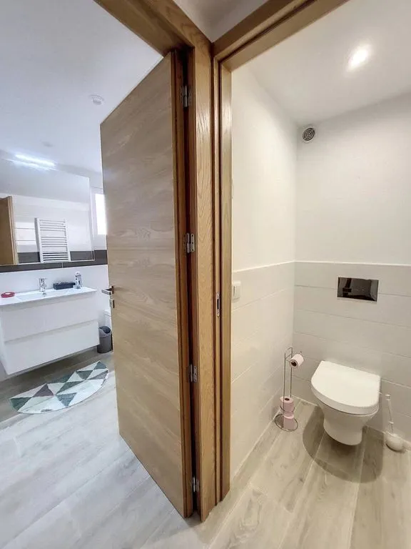 Vannitoad - Luxury Flat with Barbeque in Antibes