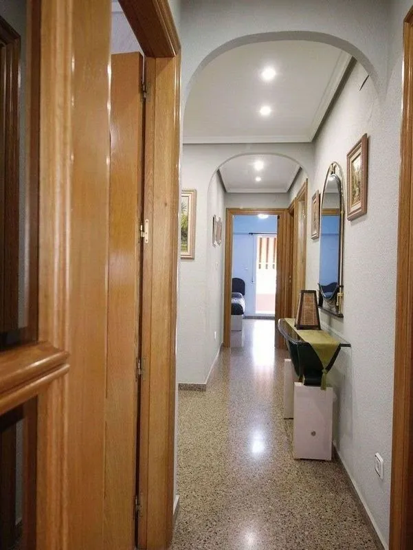 Esik - Spacious Apartment with Balcony in Corte Ingles