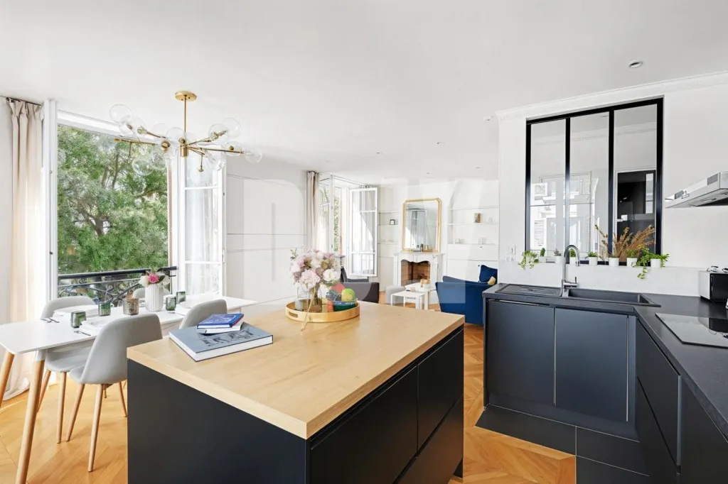 Cuisine - Appartement Lumineux en Exclusivité, Enfants Rouges, Paris