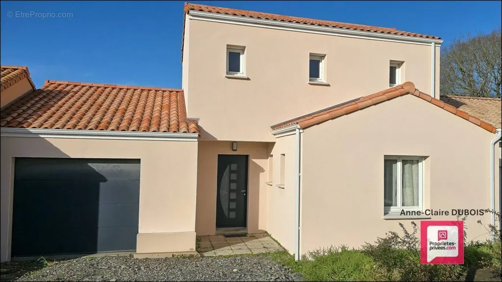 5-toaline maja asukohas Saint-Pere-En-Retz