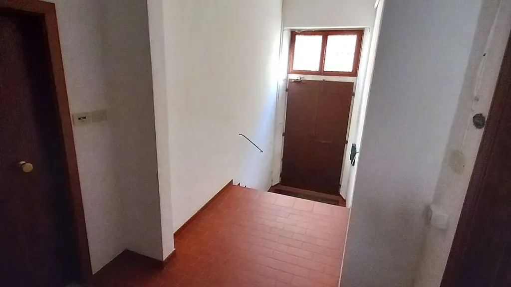 Hallway - Three-Bedroom Apartment with Private Garden in Osimo