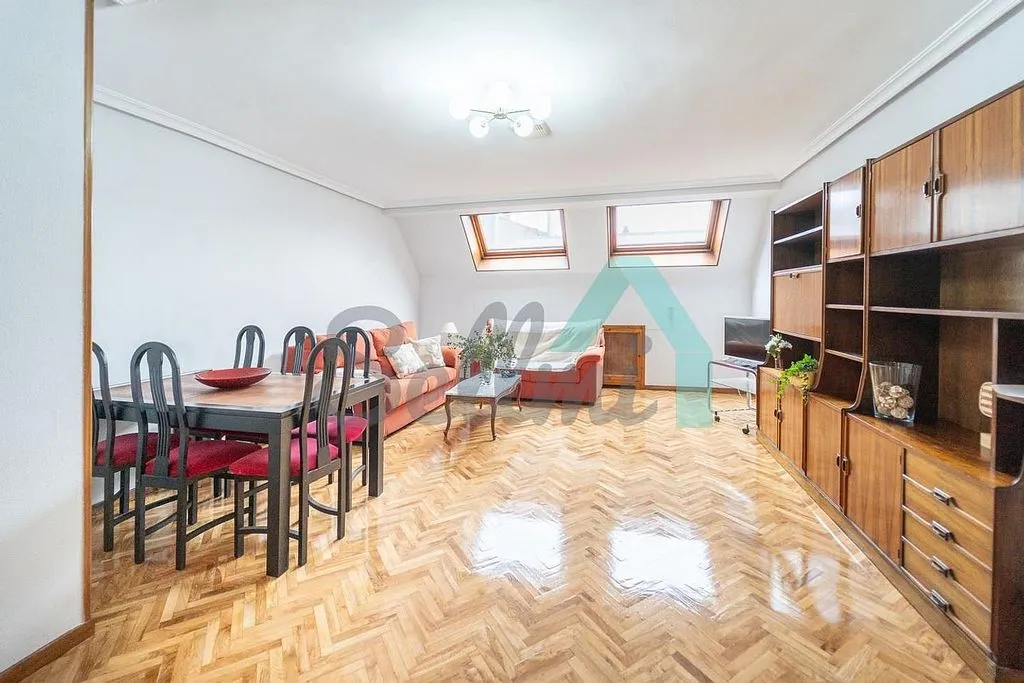 Söögituba - Furnished Flat with West View in Oviedo