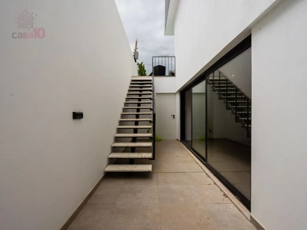 Pièces - 4-Bedroom Villa with Pool in Alcochete