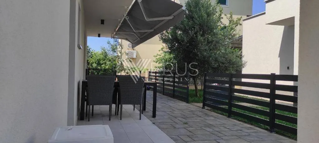 Terrass - Modern Apartment with Sea View in Kostrena