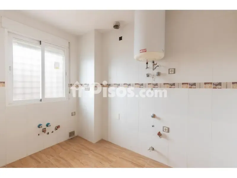 Bathrooms - New Flat with Balcony in Güevéjar