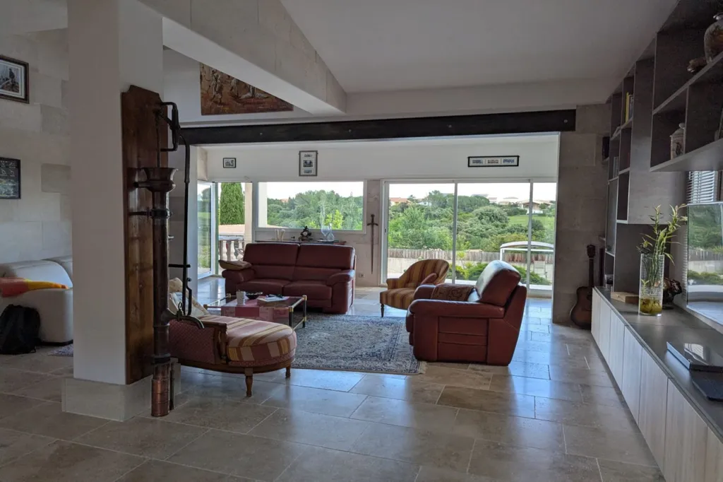 Séjour - Maison avec Vue Golf à Juvignac