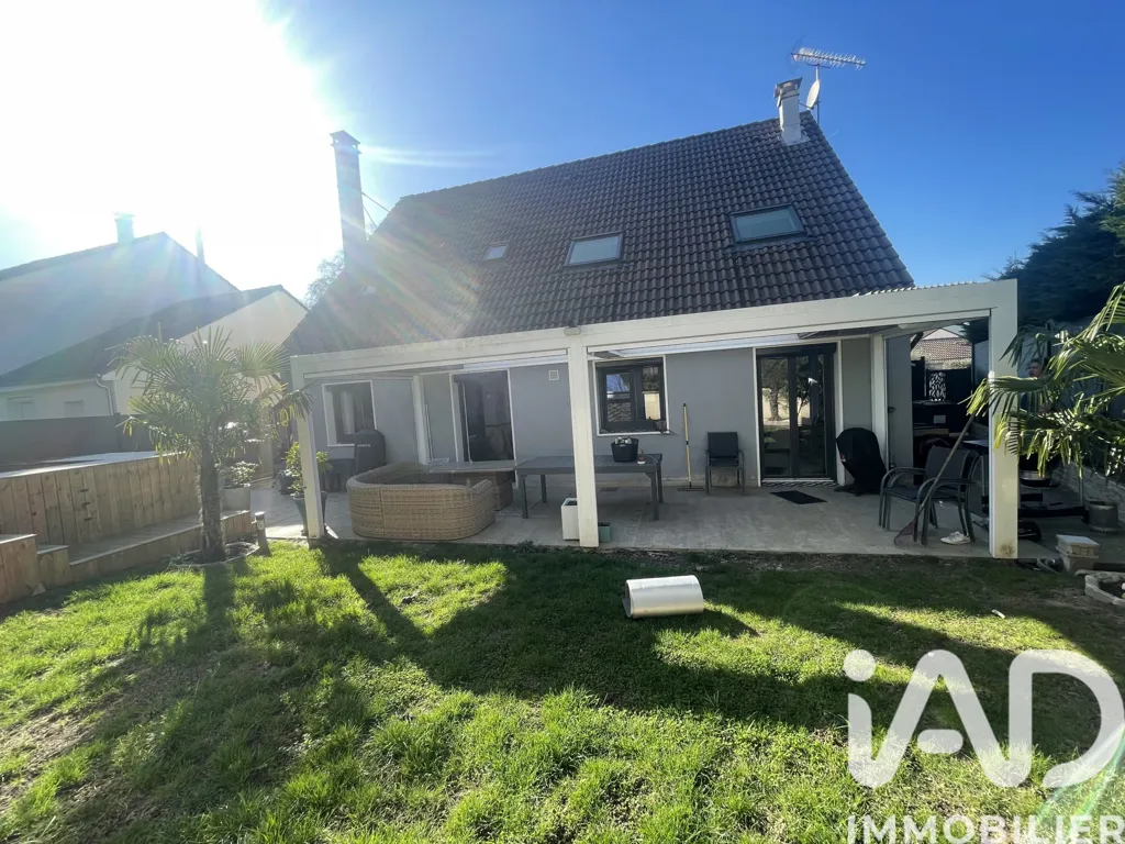Aed - Family House with Pool in Saint-Germain-Les-Corbeil
