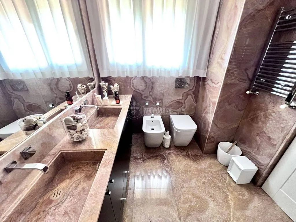 Vannitoad - Penthouse with Pool in Basiglio, Milan