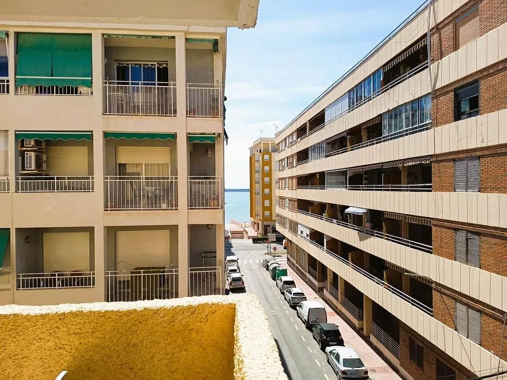 Balcon - 3-Bed Flat with Pool in El Acequión, Torrevieja