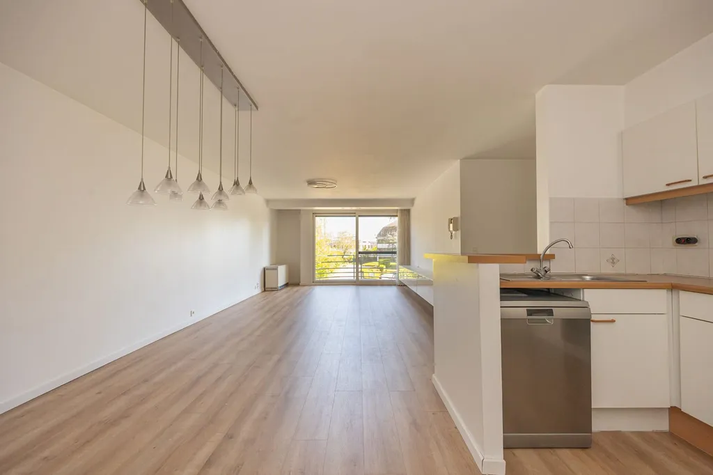 Cucina - Apartment with Two Terraces in Wilrijk Centre