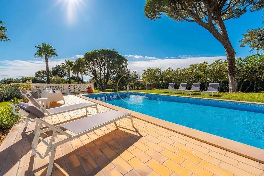 Bassein - Luxury Villa with Pool in Quarteira