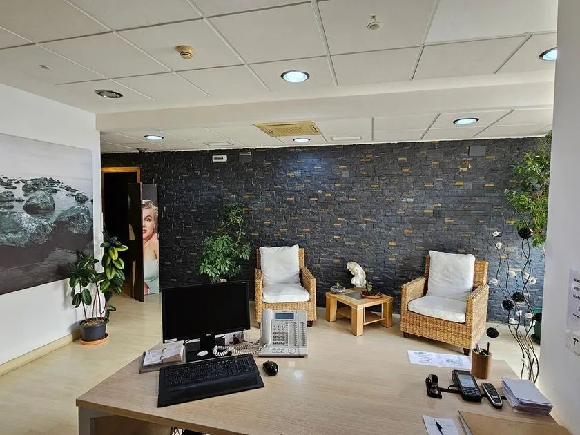 Office - Hotel with Bar-Restaurant near Corella Centre